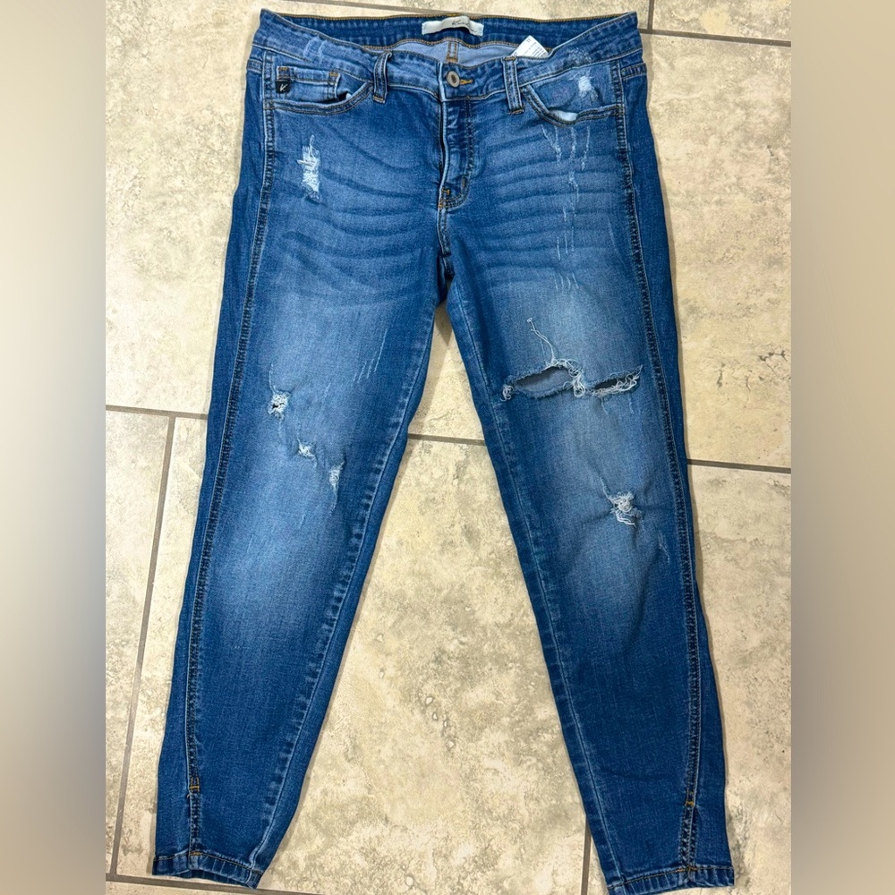 Kancan Distressed Mid Rise Skinny Jeans - size 29